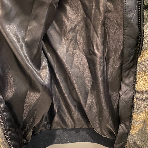 Faux Fur Camo Bomber Jacket - Picture 7 of 8